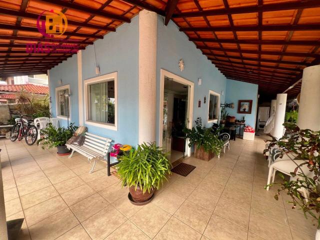 Casa / Sobrado em Condomínio para Venda em Lauro de Freitas/BA Centro 4 Quartos