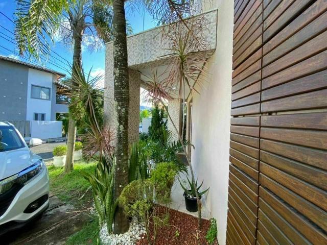 Casa / Sobrado em Condomínio para Venda em Lauro de Freitas/BA Centro 4 Quartos