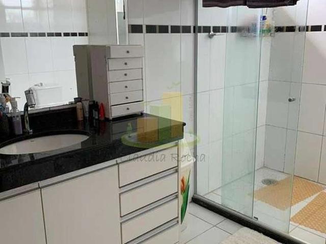Casa / Sobrado em Condomínio para Venda em Lauro de Freitas/BA Centro 4 Quartos
