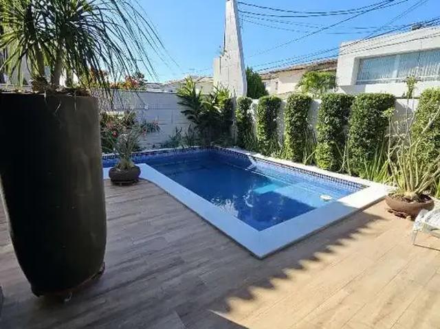 Casa / Sobrado em Condomínio para Venda em Lauro de Freitas/BA Centro 4 Quartos