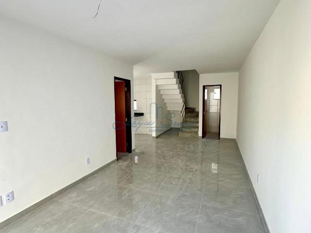 Casa / Sobrado em Condomínio para Venda em Lauro de Freitas/BA Centro 4 Quartos