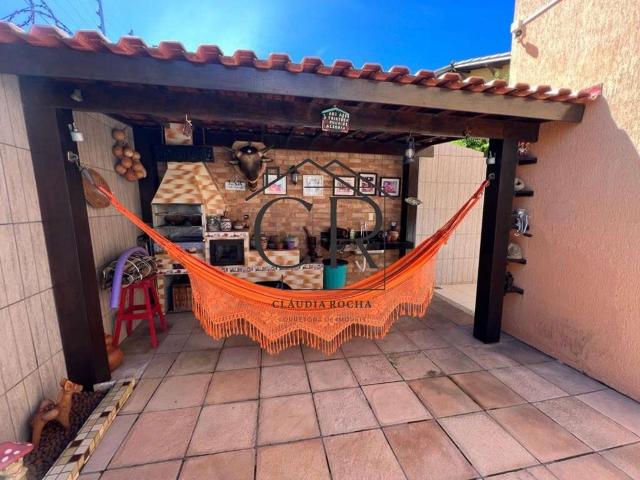 Casa / Sobrado em Condomínio para Venda em Lauro de Freitas/BA Centro 4 Quartos