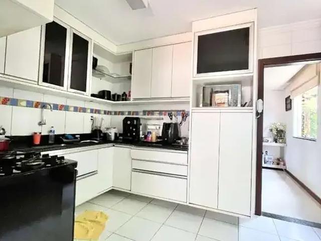 Casa / Sobrado em Condomínio para Venda em Lauro de Freitas/BA Centro 4 Quartos