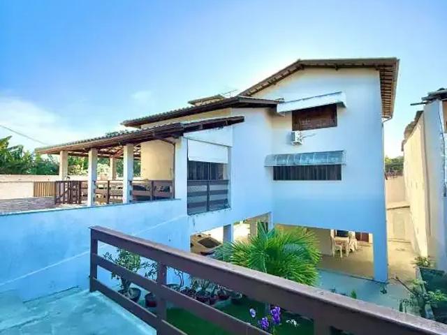 Casa / Sobrado em Condomínio para Venda em Lauro de Freitas/BA Centro 5 Quartos
