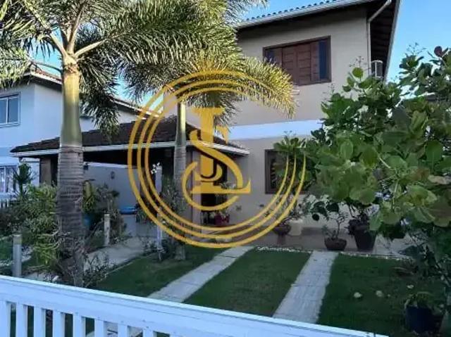 Casa / Sobrado em Condomínio para Venda em Lauro de Freitas/BA Centro 5 Quartos