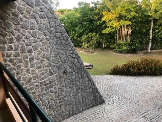 Casa / Sobrado em Condomínio para Venda em Lauro de Freitas/BA Encontro das Águas 7 Quartos