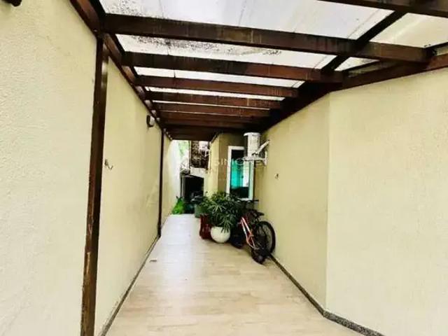 Casa / Sobrado em Condomínio para Venda em Lauro de Freitas/BA Estrada do Coco 4 Quartos