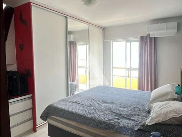 Casa / Sobrado em Condomínio para Venda em Lauro de Freitas/BA Ipitanga 4 Quartos