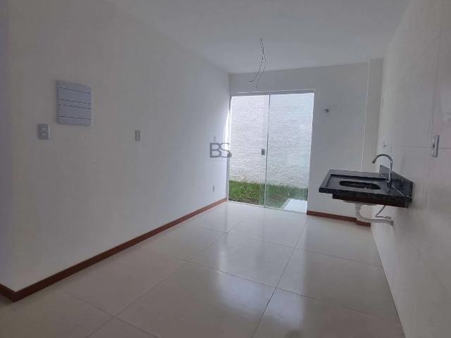 Casa / Sobrado em Condomínio para Venda em Lauro de Freitas/BA Ipitanga 3 Quartos