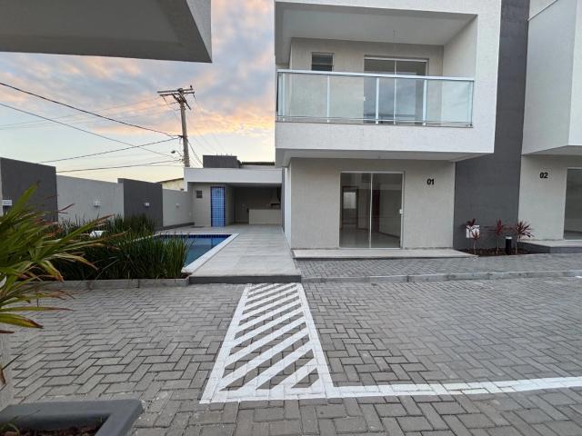 Casa / Sobrado em Condomínio para Venda em Lauro de Freitas/BA Ipitanga 3 Quartos