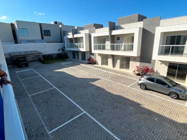 Casa / Sobrado em Condomínio para Venda em Lauro de Freitas/BA Ipitanga 3 Quartos