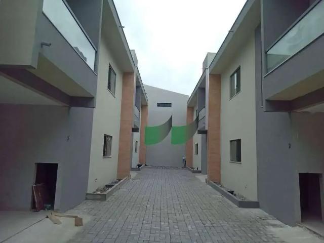 Casa / Sobrado em Condomínio para Venda em Lauro de Freitas/BA Ipitanga 3 Quartos
