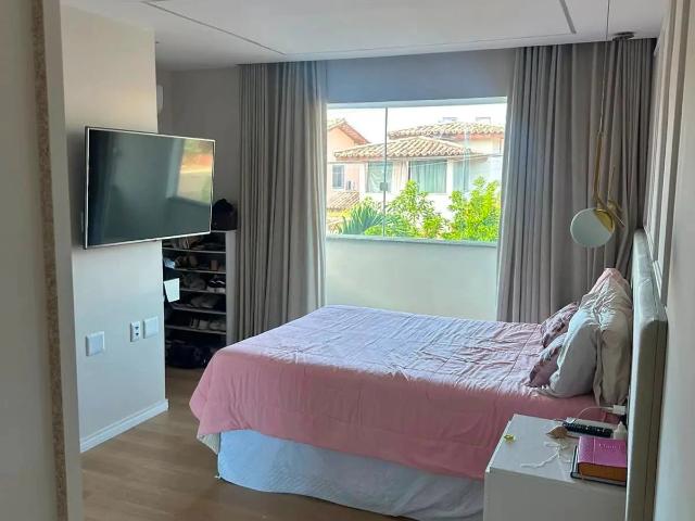 Casa / Sobrado em Condomínio para Venda em Lauro de Freitas/BA Jardim Castelao 4 Quartos