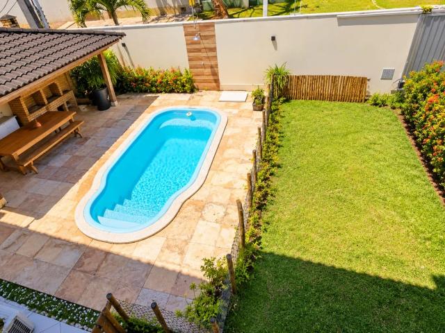 Casa / Sobrado em Condomínio para Venda em Lauro de Freitas/BA Miragem 4 Quartos