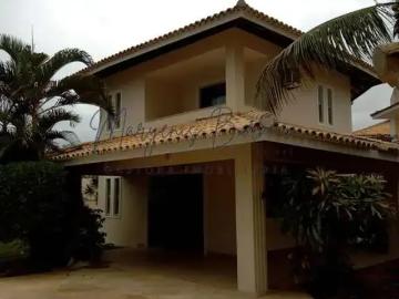 Casa / Sobrado em Condomínio para Venda em Lauro de Freitas/BA Miragem 4 Quartos
