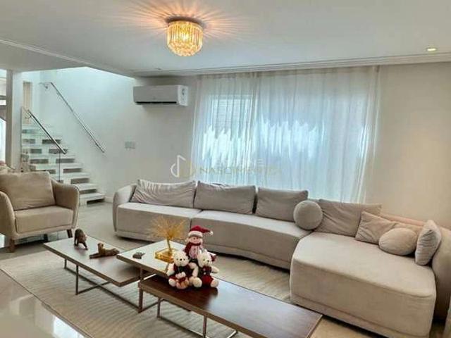 Casa / Sobrado em Condomínio para Venda em Lauro de Freitas/BA Parque Jockey Clube 4 Quartos