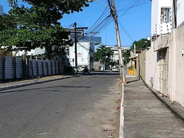 Casa / Sobrado em Condomínio para Venda em Lauro de Freitas/BA Pitangueiras 3 Quartos