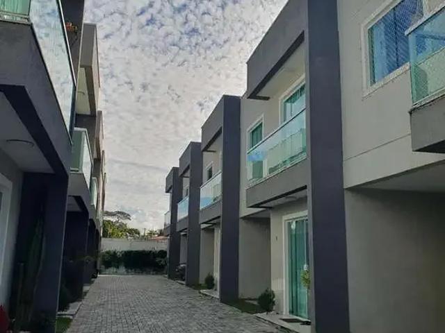 Casa / Sobrado em Condomínio para Venda em Lauro de Freitas/BA Pitangueiras 3 Quartos