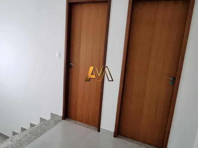 Casa / Sobrado em Condomínio para Venda em Lauro de Freitas/BA Pitangueiras 4 Quartos