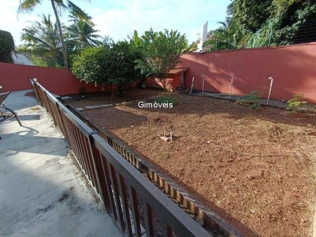 Casa / Sobrado em Condomínio para Venda em Lauro de Freitas/BA Pitangueiras 4 Quartos