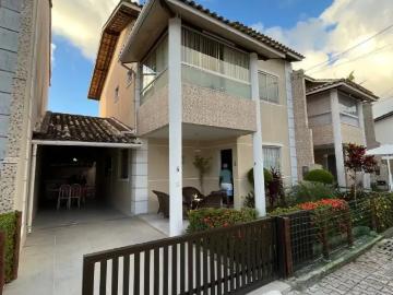 Casa / Sobrado em Condomínio para Venda em Lauro de Freitas/BA Pitangueiras 4 Quartos