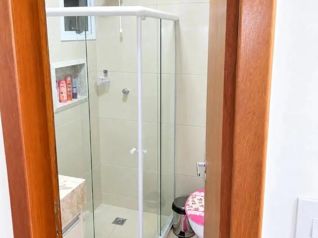 Casa / Sobrado em Condomínio para Venda em Lauro de Freitas/BA Pitangueiras 4 Quartos