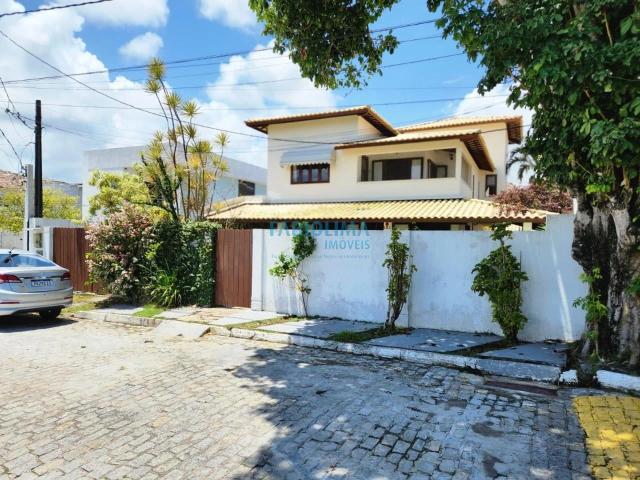 Casa / Sobrado em Condomínio para Venda em Lauro de Freitas/BA Portão 3 Quartos