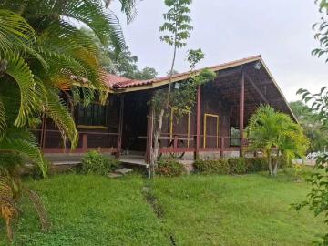 Casa / Sobrado em Condomínio para Venda em Lauro de Freitas/BA Portão 3 Quartos