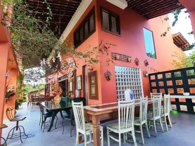 Casa / Sobrado em Condomínio para Venda em Lauro de Freitas/BA Portão 7 Quartos
