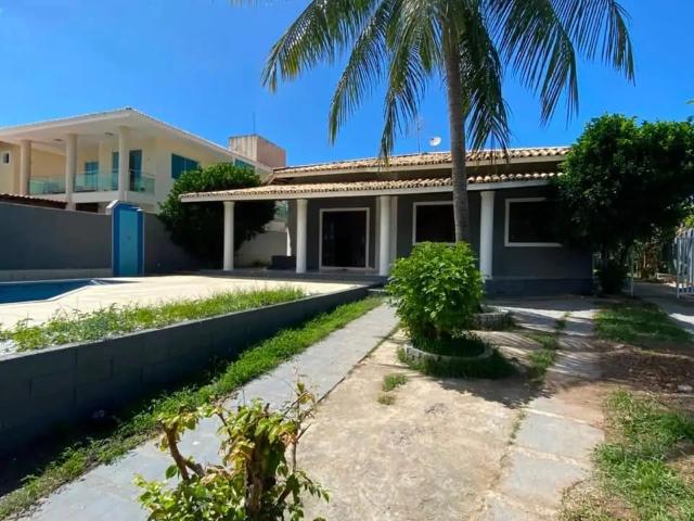 Casa / Sobrado em Condomínio para Venda em Lauro de Freitas/BA Portão 4 Quartos