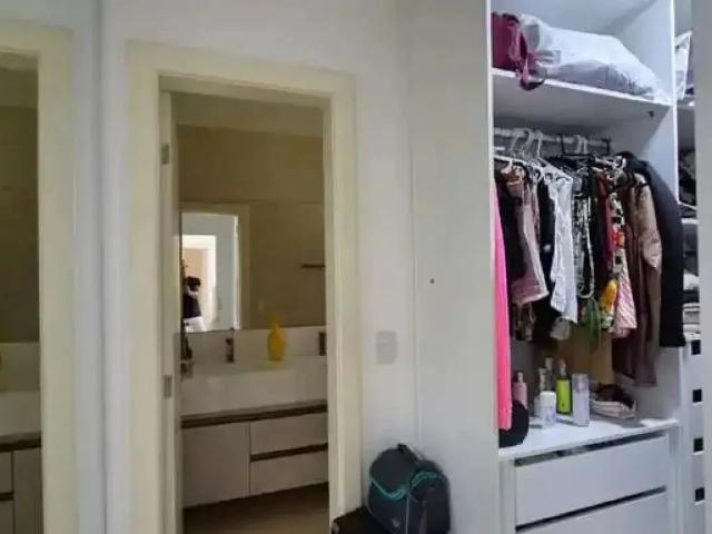 Casa / Sobrado em Condomínio para Venda em Lauro de Freitas/BA Portão 4 Quartos