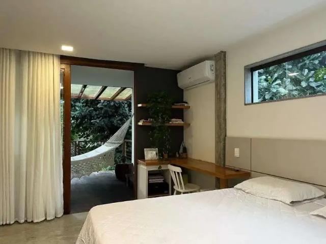 Casa / Sobrado em Condomínio para Venda em Lauro de Freitas/BA Portão 4 Quartos