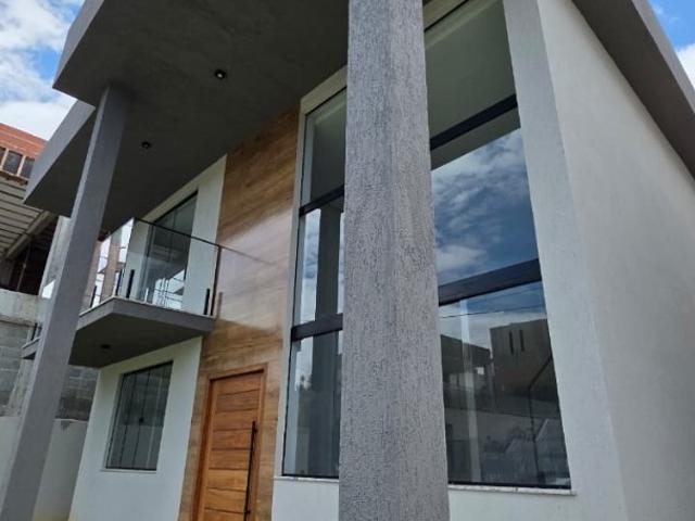 Casa / Sobrado em Condomínio para Venda em Lauro de Freitas/BA Portão 4 Quartos