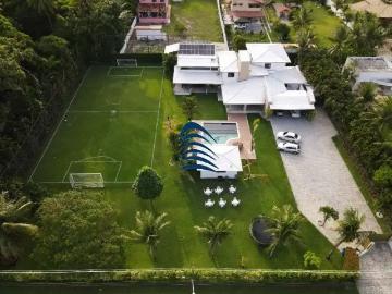 Casa / Sobrado em Condomínio para Venda em Lauro de Freitas/BA Portão 4 Quartos