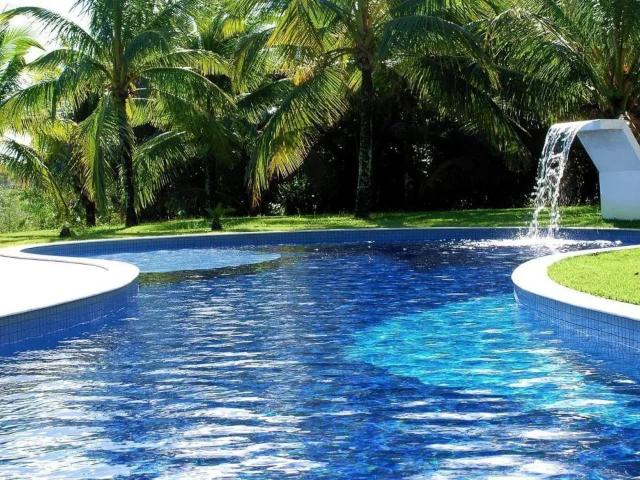 Casa / Sobrado em Condomínio para Venda em Lauro de Freitas/BA Portão 5 Quartos