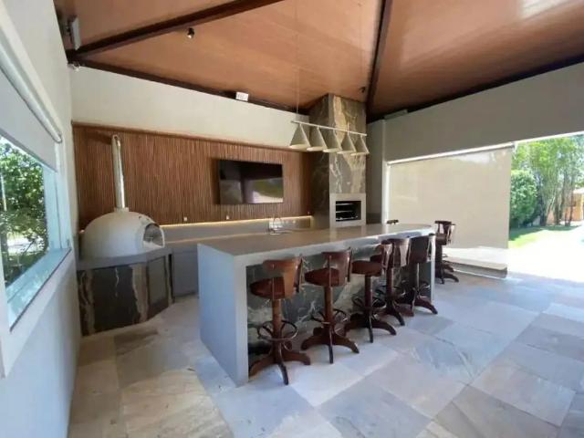 Casa / Sobrado em Condomínio para Venda em Lauro de Freitas/BA Portão 5 Quartos