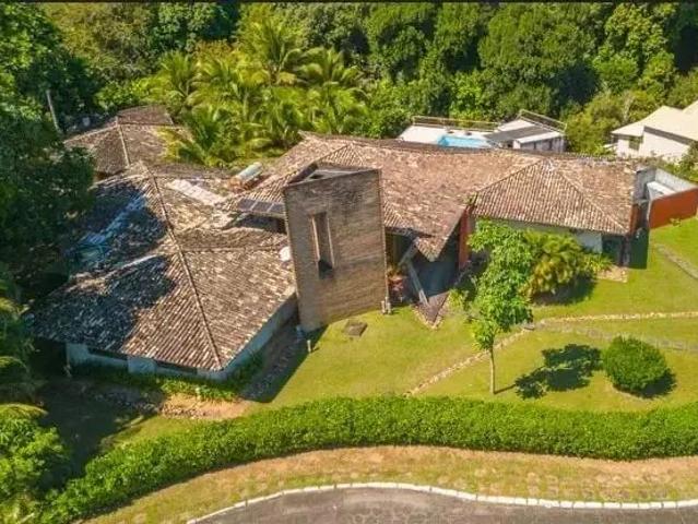 Casa / Sobrado em Condomínio para Venda em Lauro de Freitas/BA Portão 5 Quartos