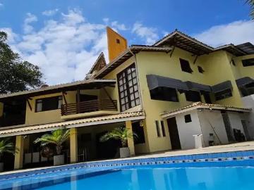 Casa / Sobrado em Condomínio para Venda em Lauro de Freitas/BA Portão 5 Quartos