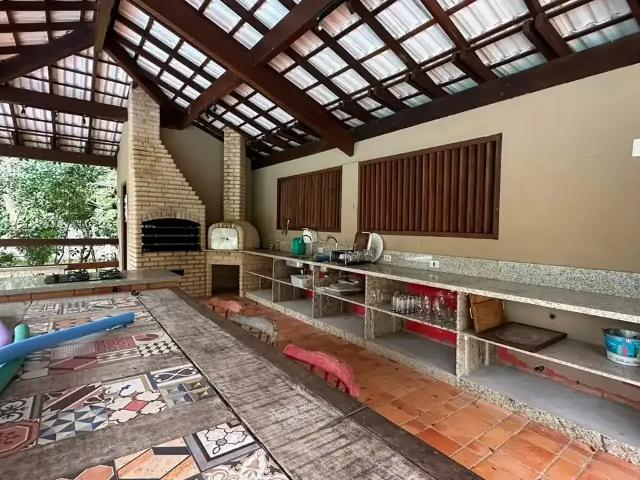 Casa / Sobrado em Condomínio para Venda em Lauro de Freitas/BA Portão 6 Quartos
