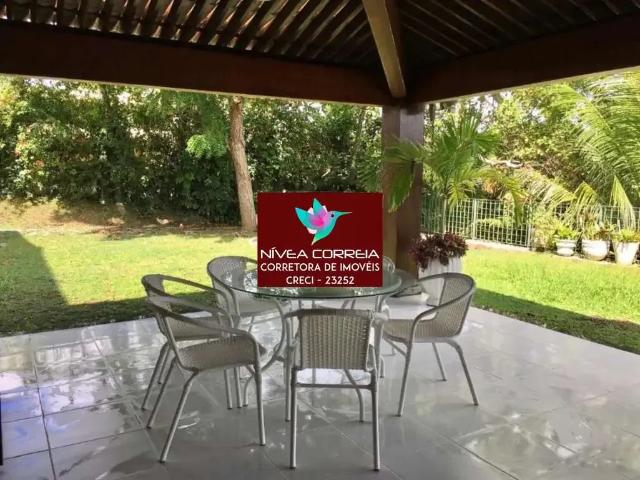 Casa / Sobrado em Condomínio para Venda em Lauro de Freitas/BA Portão 6 Quartos