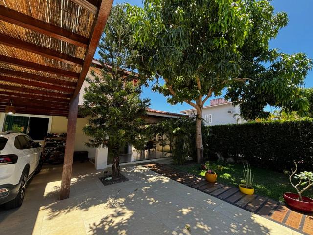 Casa / Sobrado em Condomínio para Venda em Lauro de Freitas/BA Recreio Ipitanga 3 Quartos