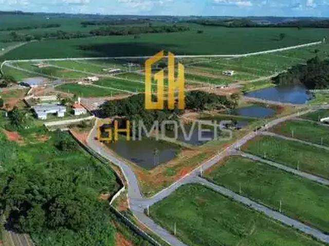 Casa / Sobrado em Condomínio para Venda em Leopoldo de Bulhões/GO Zona Rural 3 Quartos