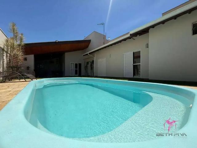 Casa / Sobrado em Condomínio para Venda em Leme/SP Jardim Clube do Bosque 3 Quartos