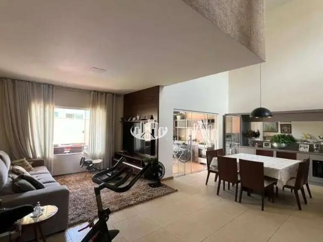 Casa / Sobrado em Condomínio para Venda em Londrina/PR Condomínio Royal Forest 3 Quartos