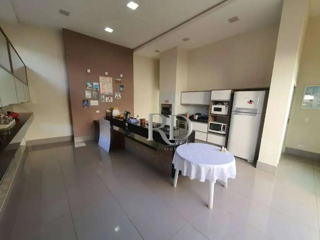 Casa / Sobrado em Condomínio para Venda em Londrina/PR Cidade Industrial 3 Quartos