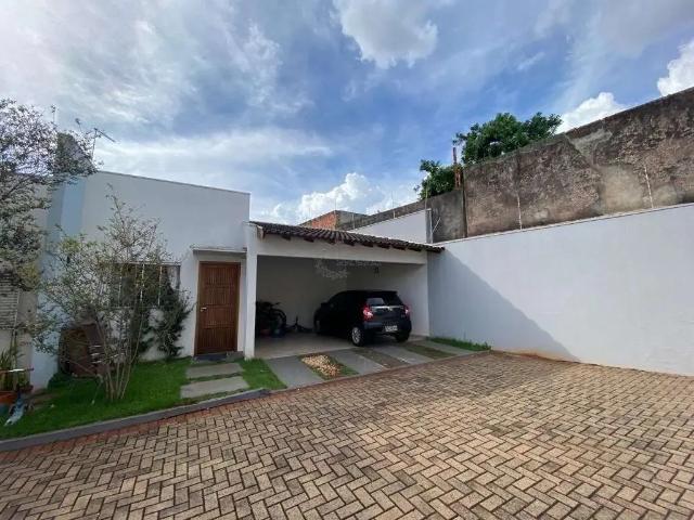 Casa / Sobrado em Condomínio para Venda em Londrina/PR Aragarça 3 Quartos