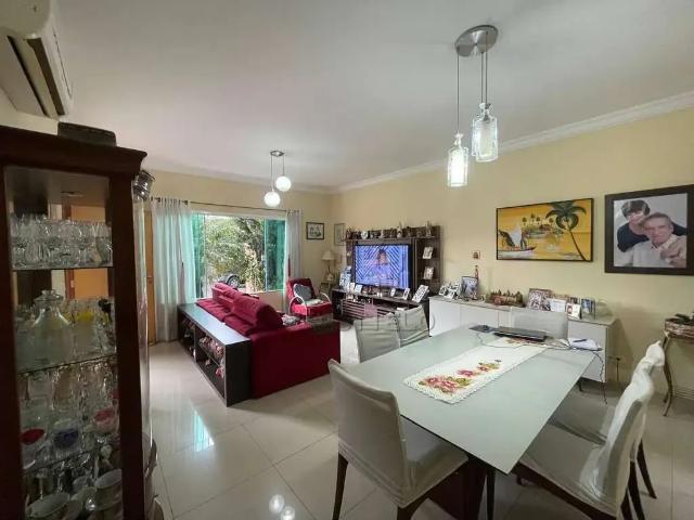 Casa / Sobrado em Condomínio para Venda em Londrina/PR Bandeirantes 3 Quartos