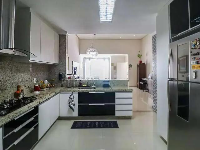 Casa / Sobrado em Condomínio para Venda em Londrina/PR Terra Bonita 3 Quartos