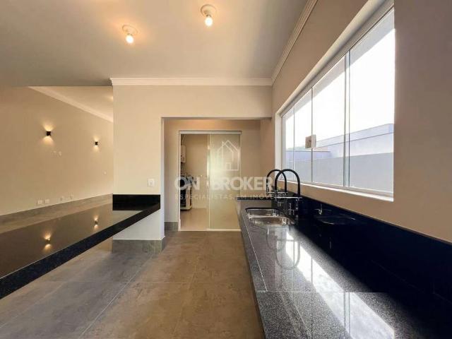 Casa / Sobrado em Condomínio para Venda em Louveira/SP Centro 4 Quartos
