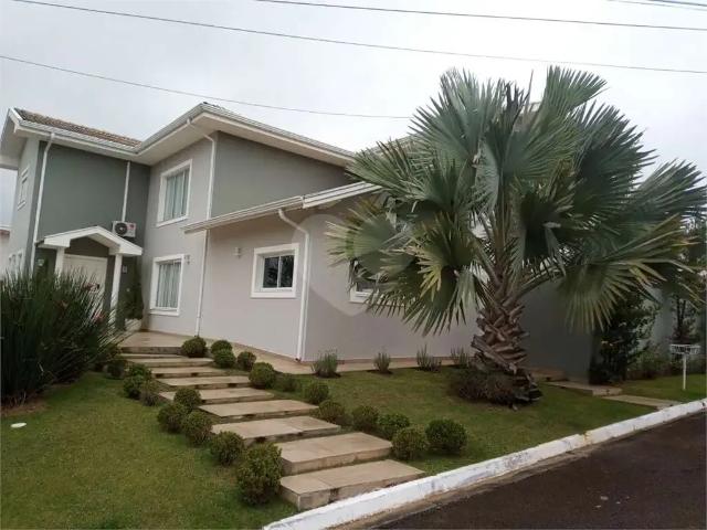 Casa / Sobrado em Condomínio para Venda em Louveira/SP Rainha 4 Quartos